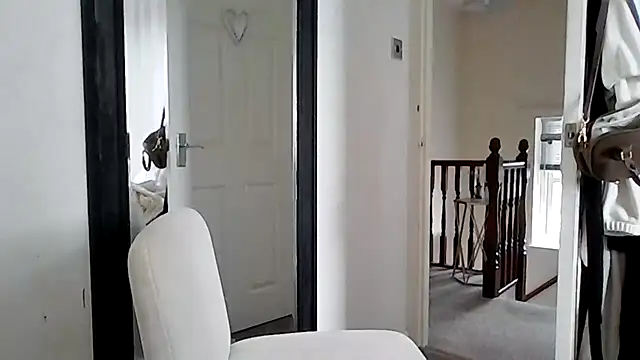Lexi_Laura live