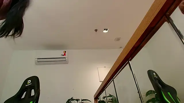 Susan_Backer live