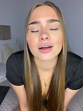 MonicaWestt live