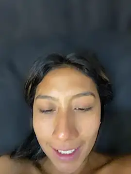 StefanyLuxe_18 live