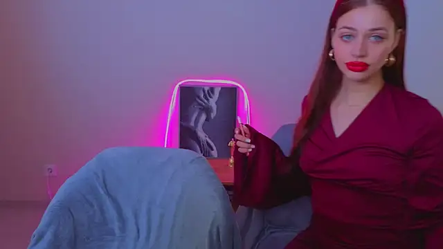 Sofia_Plump live