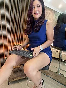 MonicaMoret live