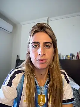 NicoleWilder live