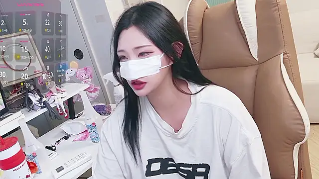 Milk_Sola live