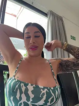 kiim_taaylor live