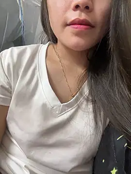 Bella_7777 live