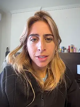 NicoleWilder live
