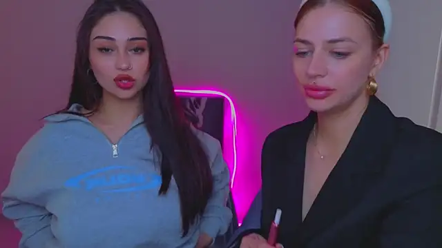 Sofia_Plump live