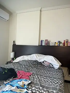 NicoleWilder live