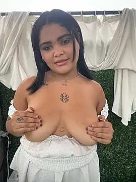 HoneyBunXXX live