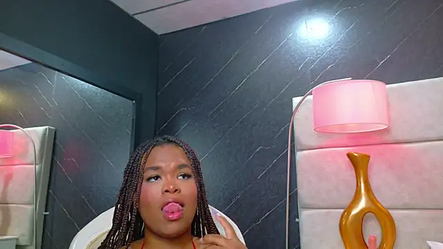 EbonyHenner profile