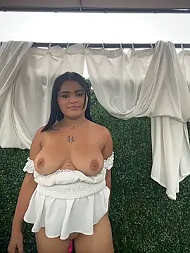HoneyBunXXX live