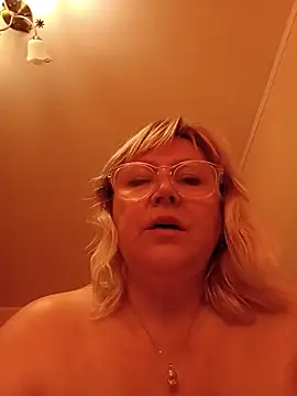 I_amVeronicle live