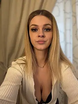 Love_Bri live