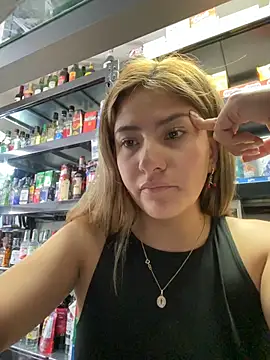 Andrea_19blonde live