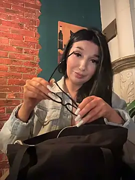 Tisha_Busty live