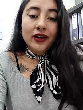 _Sarah-Office1 live