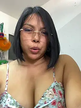 ISABELLA__LUNA live