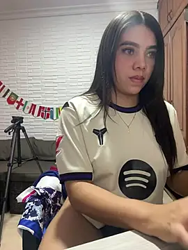 Luna_rousse26 live