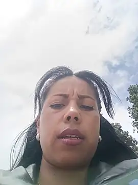 _andrea30 live
