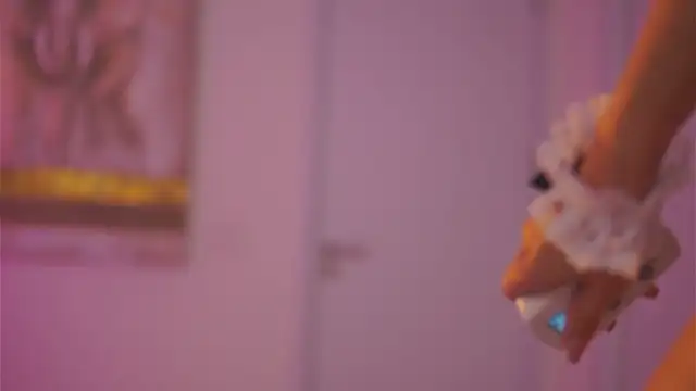 Aisha_Bee live