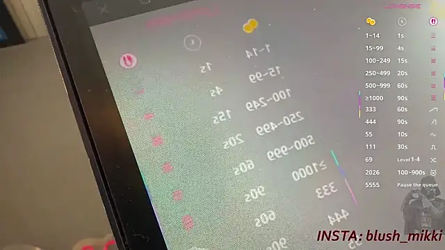 mikkixmeow live