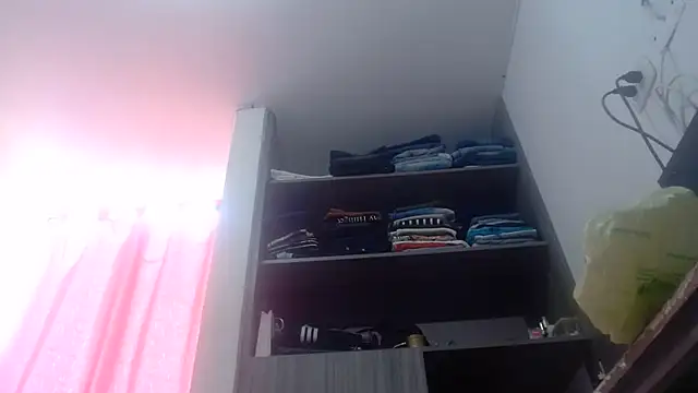 nicolle_milf1978 live