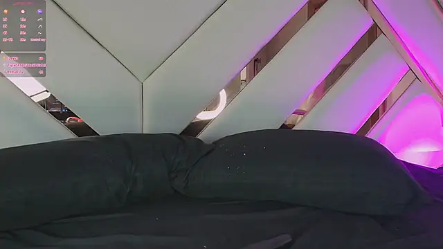 Noa_butterfly_ live