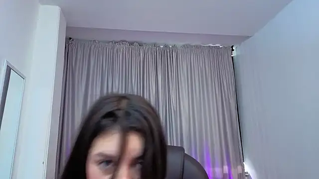 Anahi_Estrada live