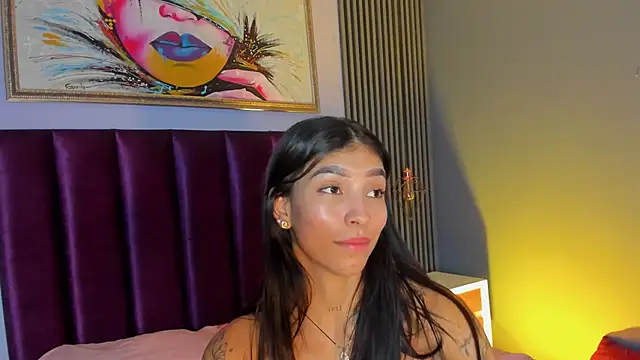 LauraAristizabal live
