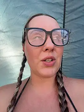 Mona_Plus live