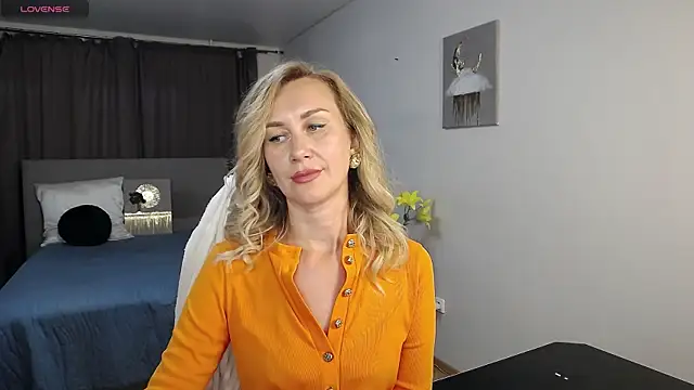 Vanessa_Nowak live