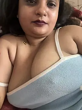 Curvy_Anaya live
