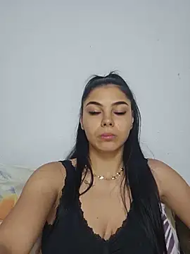 Crissdesire live