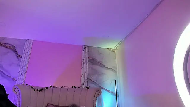 EmmaStonns live