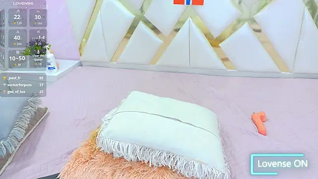 Sarah_blakee_ live