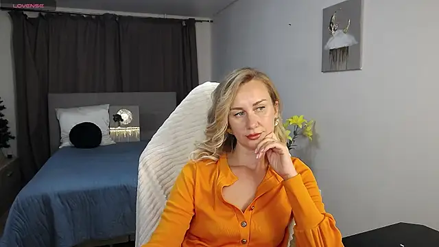 Vanessa_Nowak live