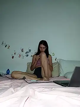 ella_maya live