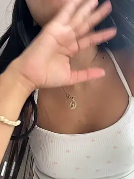 Victoria_alson live