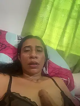 paolaqueenxx live