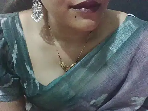 Thilothama_Vaishu live