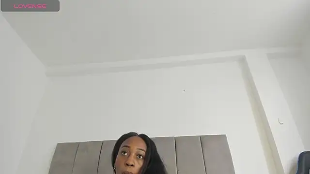Ebony_danik live