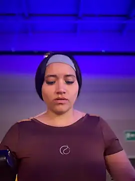 Veronica_Wins_ live