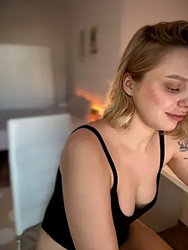 LilyFlamee live