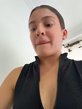 Talia_Bonet live