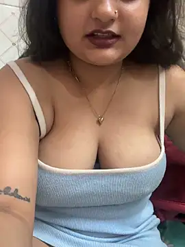 Curvy_Anaya live