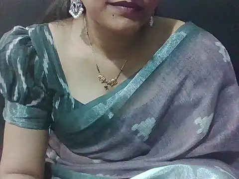 Thilothama_Vaishu live