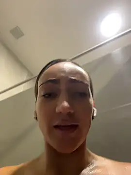 Nina_velvet01 live