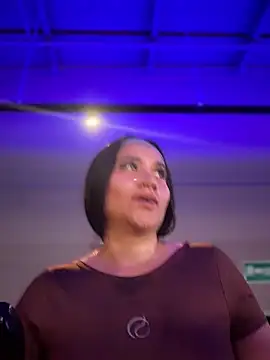 Veronica_Wins_ live