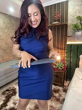 MonicaMoret live